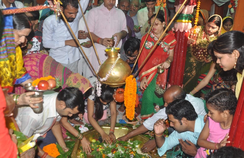 सावन में भोले नाथ की पूजा