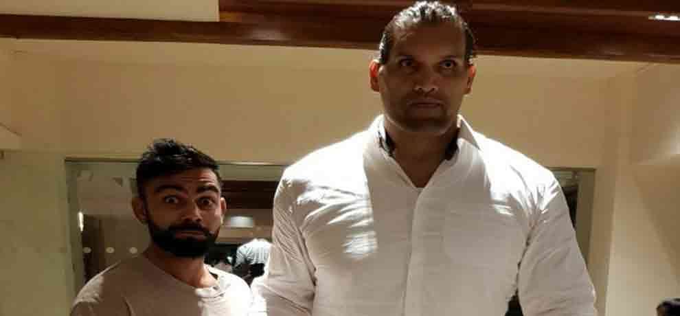 team india captain virat kohli met the great khali 