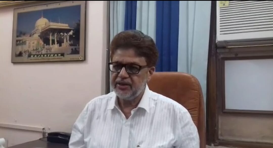 Pirajada handled the charge of Nazim in the dargah of Khwaja
