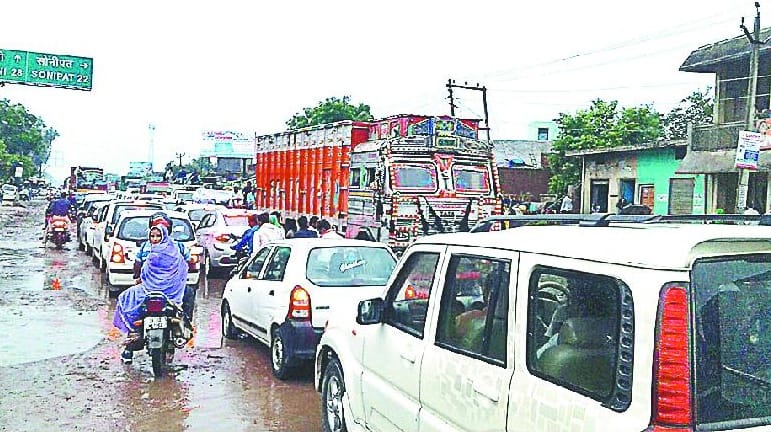 An auspicious time for brakhi bind to brother Past in jam