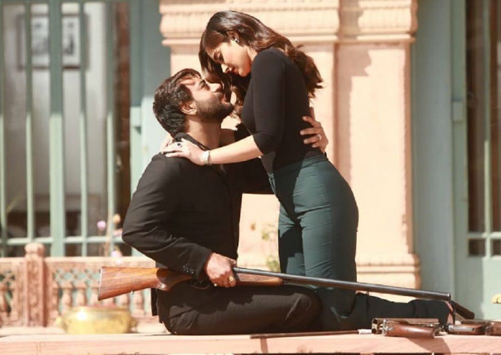  bollywood actor Ajay Devgn Denies Trimming film Baadshaho Scene giving this justification