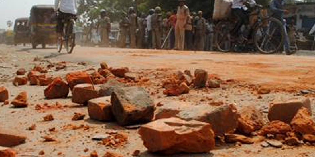 uproar after worker death due to shocked by HT line in Etawah 