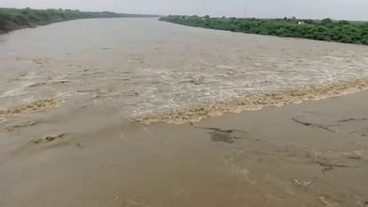 boat overturned in river parvan at jhalawar 
