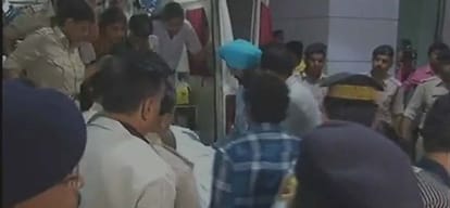 Medha Patkar on hunger strike forcibly taken away by Police