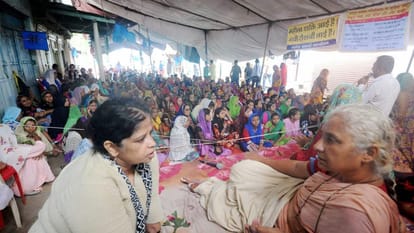 Narmada Bachao Andolan leader Medha Patkar arrested from Pithampur in Madhya Pradesh 