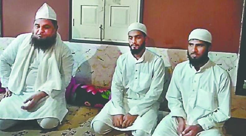 Kashmiri students left after questioning