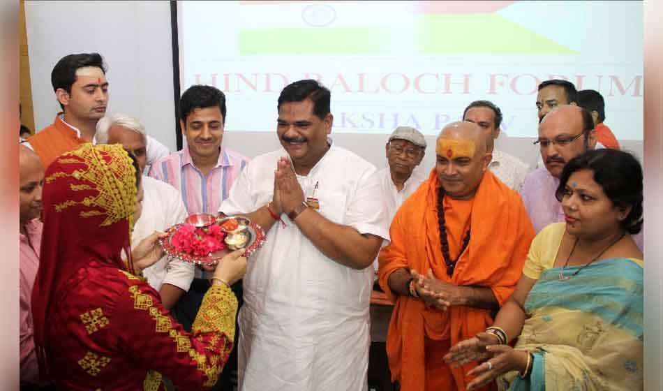 Baloch women terrified by pakistani infiltreation celebrated Raksha Bandhan in delhi
