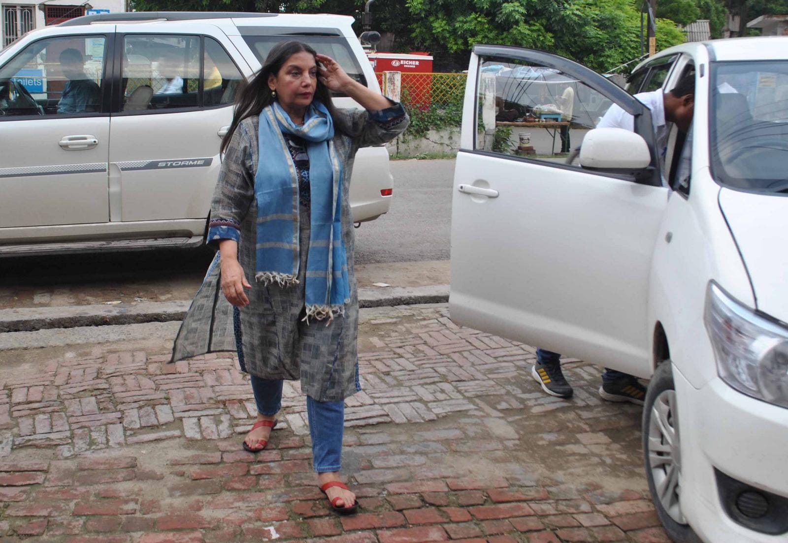for beti bachao beti padhao our daughters must be alive says shabana azmi 