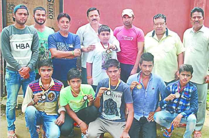 Shooters won medals in Muzaffarnagar