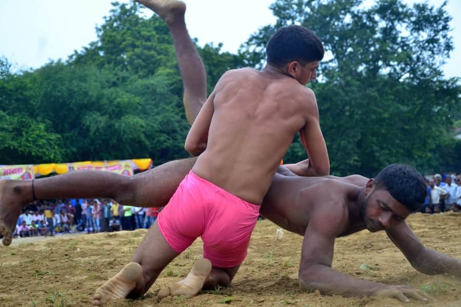  wrestling in a college in Lucknow.