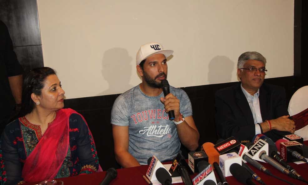 yuvraj singh gives success tips for youth in varanasi