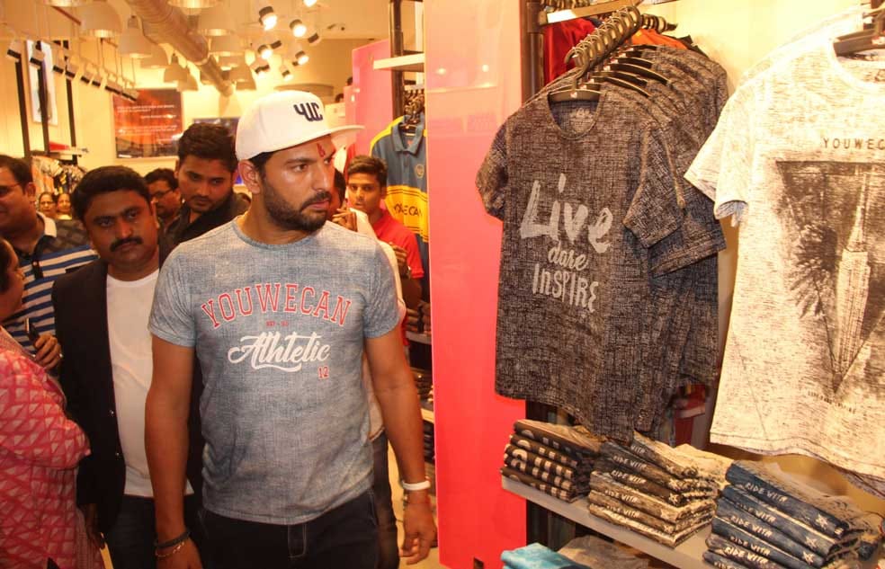 yuvraj singh gives success tips for youth in varanasi