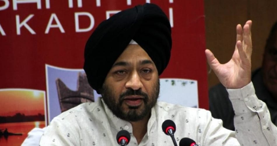 chandigarh stalking case, varnika kundu, vikas barala, dgp tejinder singh luthra press conference