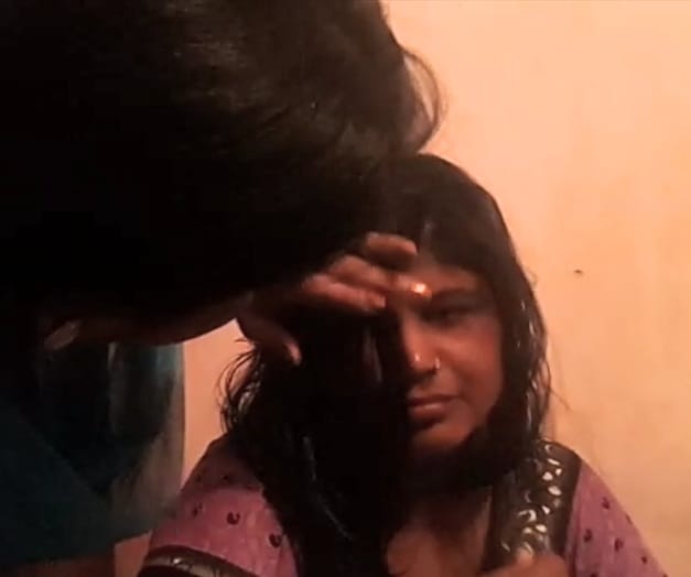 photos of women choti cut during bath in haridwar