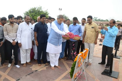 Ghanshyam Tiwari launches campaign against CM