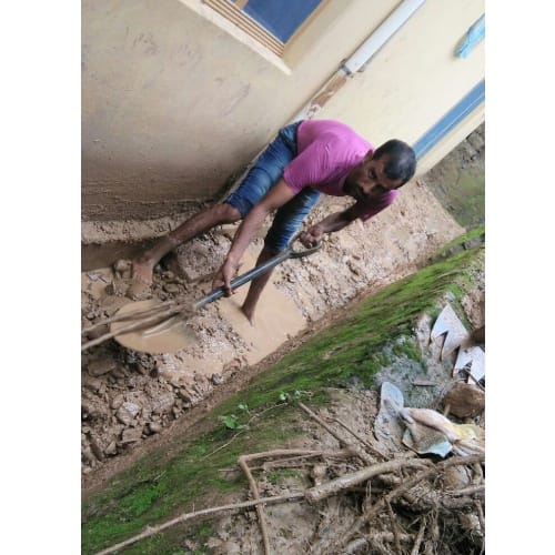 Himachal Kullu heavy rain in chamba rock fall on truck three injured