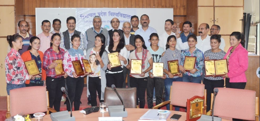 hpu shimla honoured sports champions