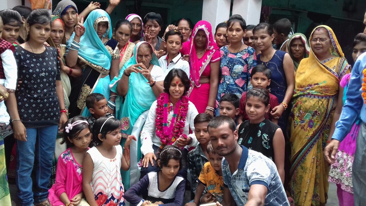 Indian woman cricket team member poonam yadav grand welcome in mainpuri 