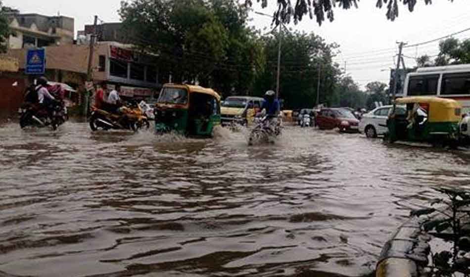 heavy rain in gurugram made record and traffic jam 