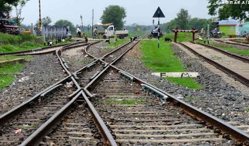 intercast love couple suicide in chandauli at uttar pradesdh