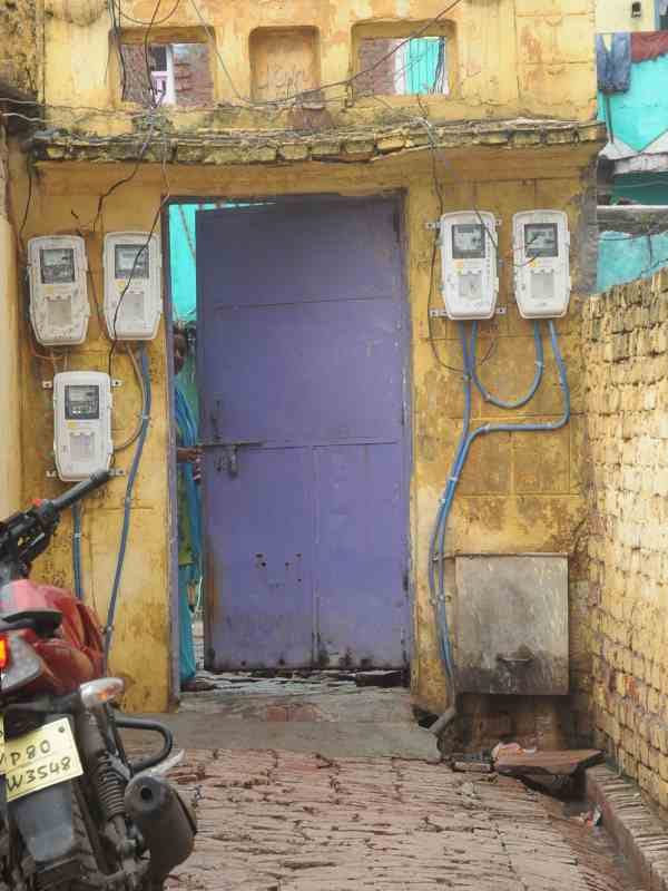 manual toilet cleaning in agra is still going on