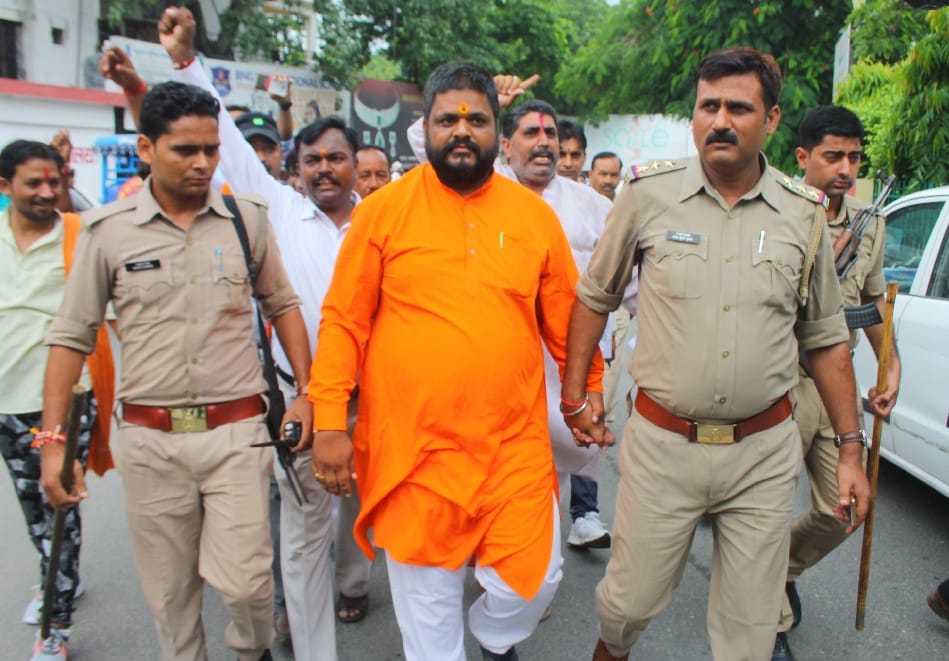 Two accused, who broke religious places, had also announced the reward of five lakh