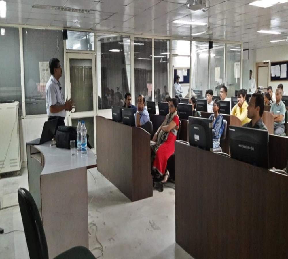  करियर प्लस 