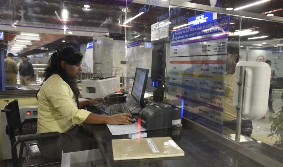delhi metro will start using colour to shoe interchange on stations