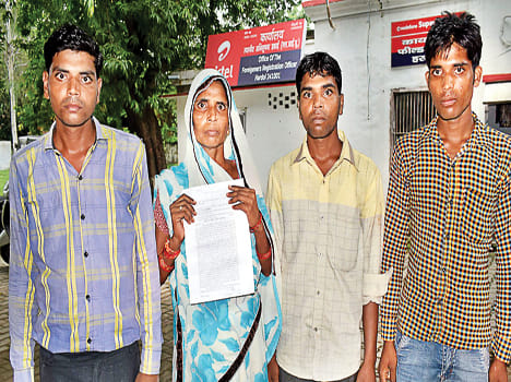 Bank employees claim to grab 9 lakhs from KCC account