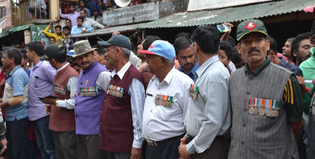 Slogans of pakistan muradabad in martyr pawan singh sugra Funeral in pithoragarh