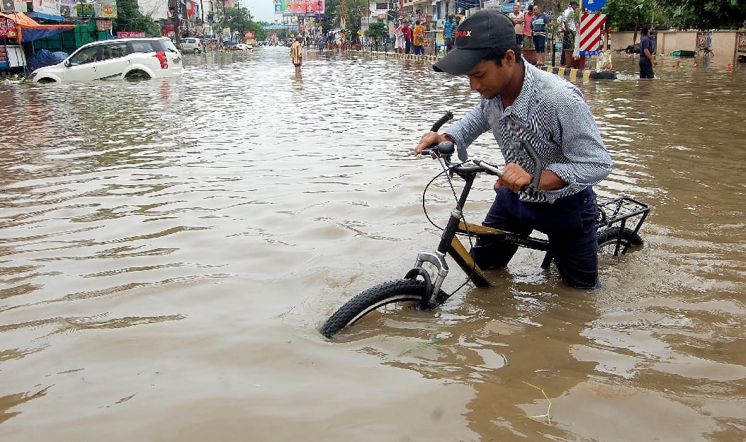 photos of cloudburst after heavy rain in haridwar