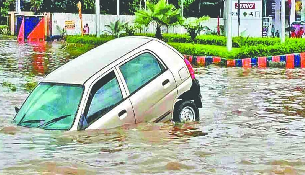 photos of cloudburst after heavy rain in haridwar