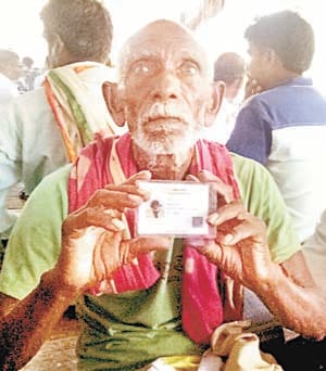 old man died in papers came alive
