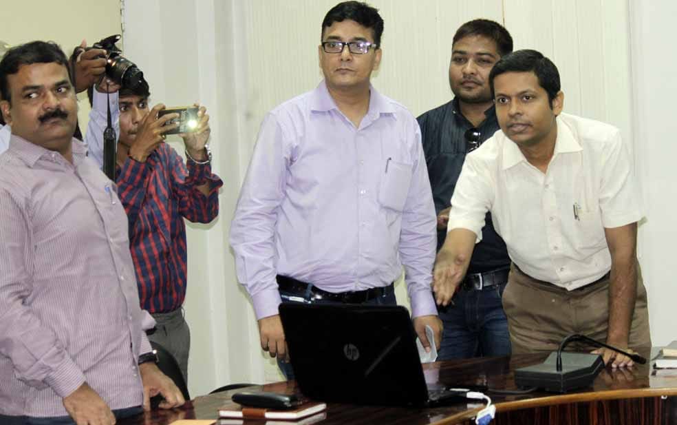 varanasi devlopment launched new software for pending cases