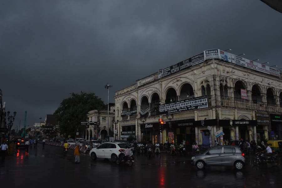 rain continue in Lucknow.