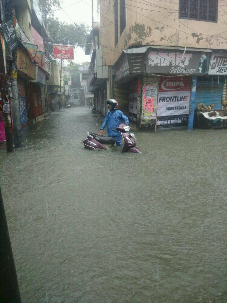 heavy rain affects dehradun