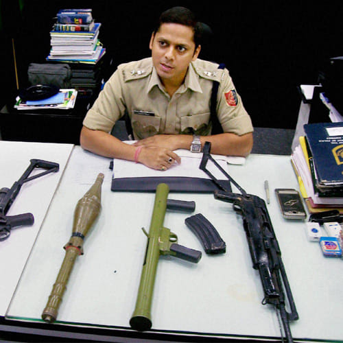 Government jobs opportunities for 12th passed in up police 50000 salary
