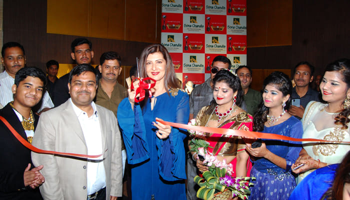 actress Sangeeta Bijlani in kanpur