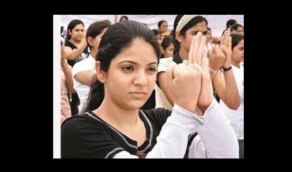 girls to learn karate for self defense from roadside romeos