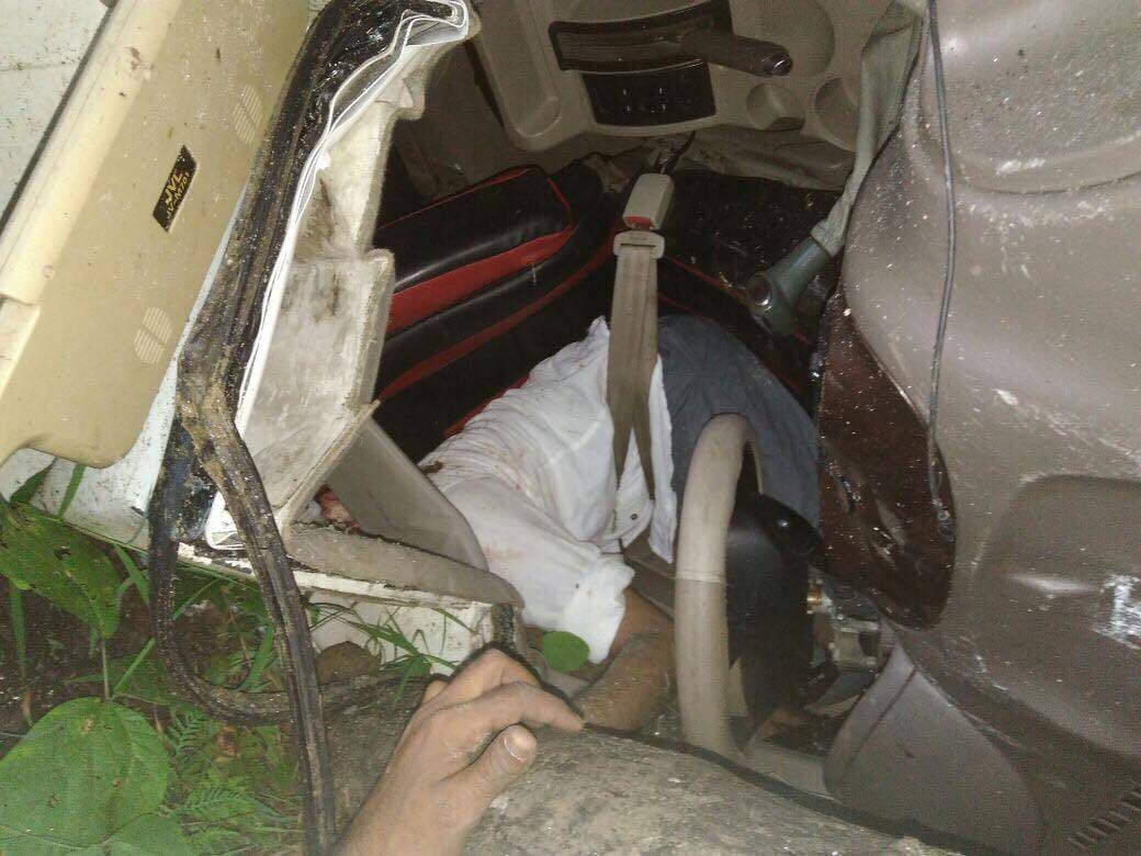 Scorpio fell into ditch at mussoorie