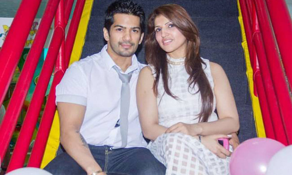 Amit tandon is angry with mouni roy says i do not want to see her face ever again