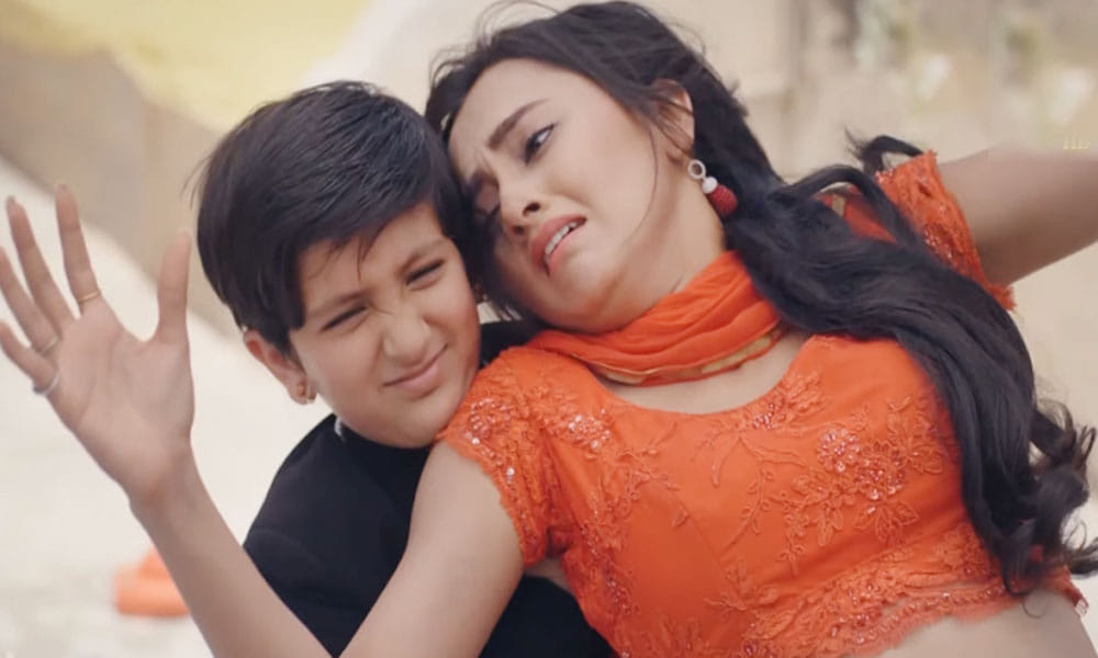 Smriti Irani Takes Action Against Pehredaar Piya Ki Serial Sends Petition To BCCC
