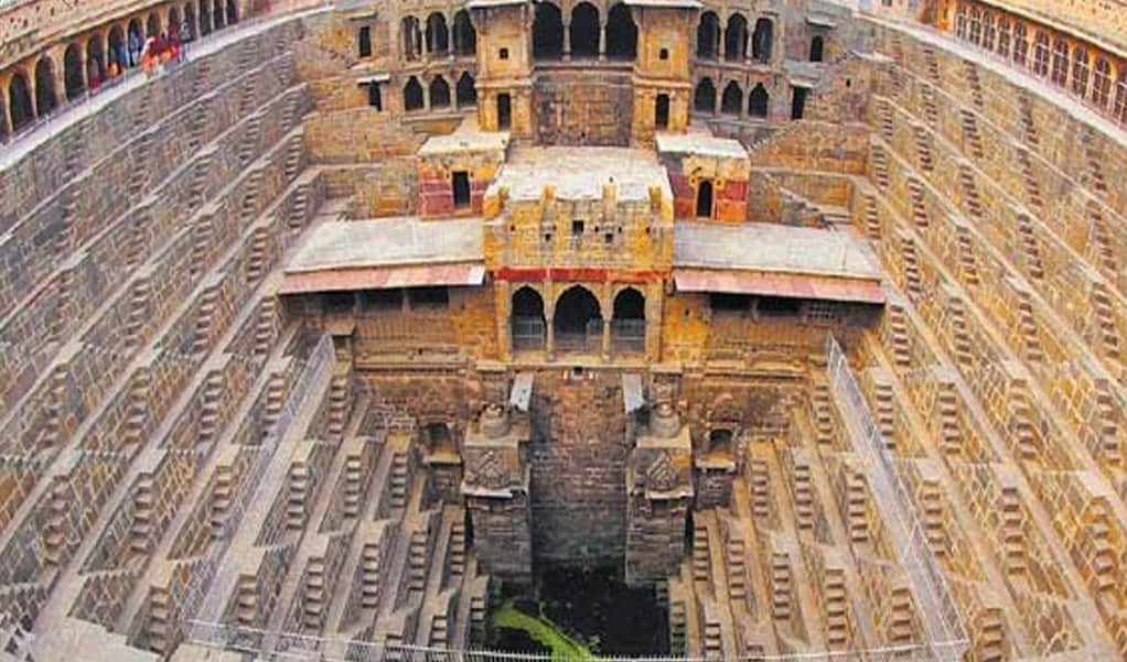 Fight Scene Filmed at Chand Bawdi in abhaneri