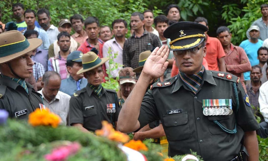 martyr pawan singh sugra funeral in pithoragarh