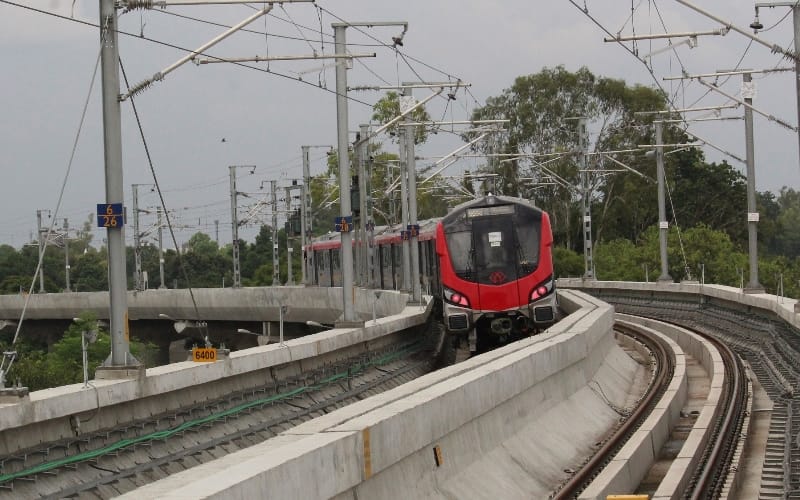 lucknow metro trial run from transportnagar to charbagh