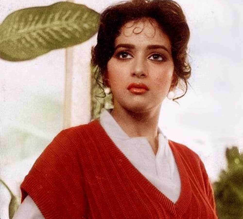 unknown facts of madhuri dixitand vinod khanna film dayavan