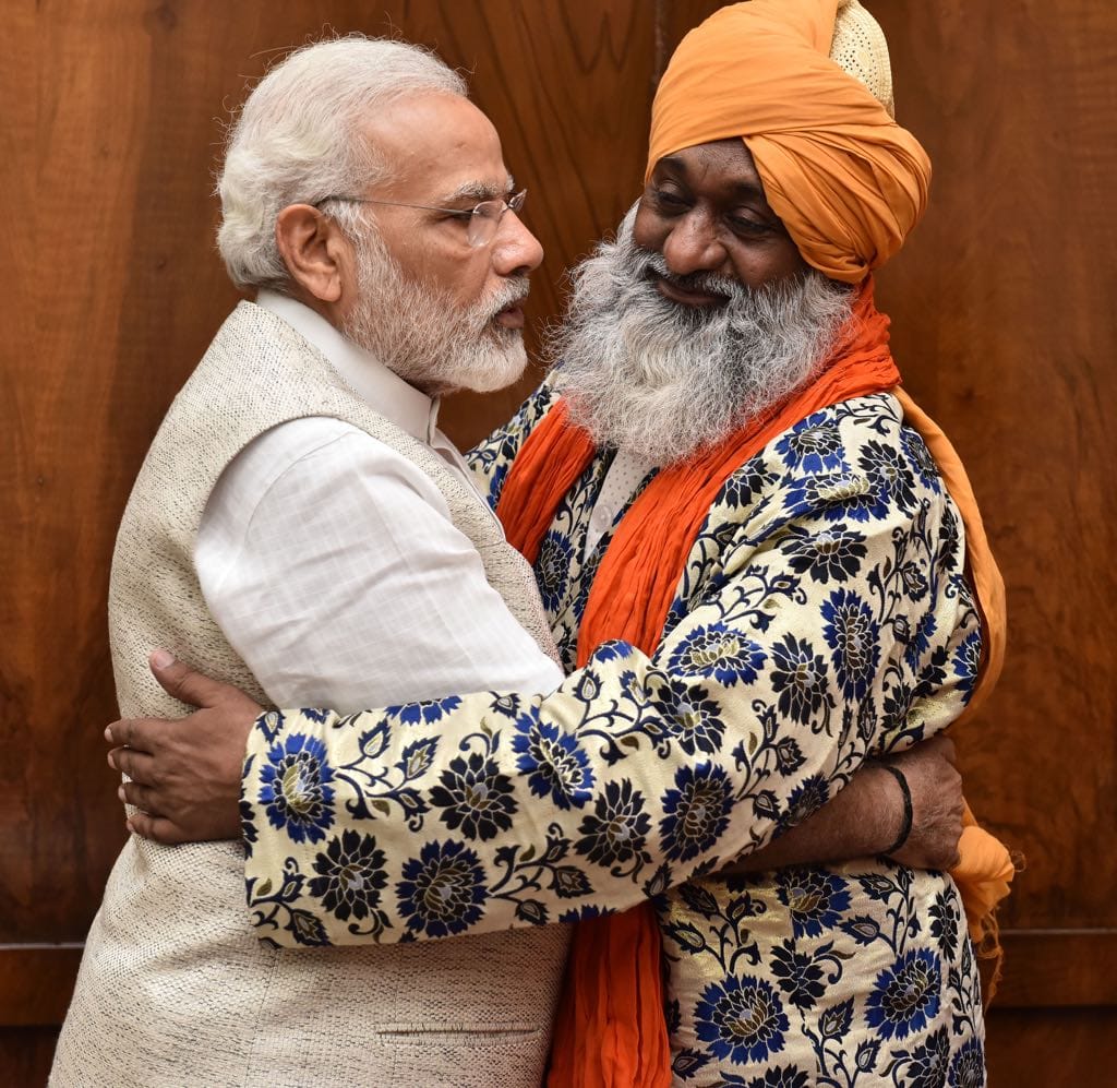 PM Modi calls Khwaja Sahib's Khadims