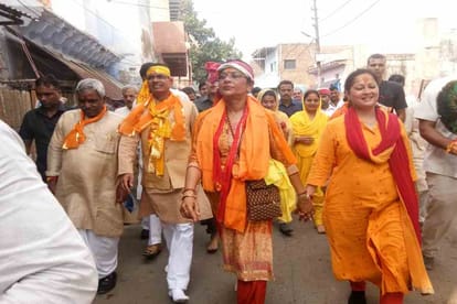 shivraj chauhan in mathura praises pm narendra modi