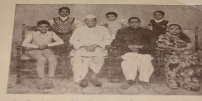 vijayi vishwa tiranga pyara song writer shyam lal gupta story
