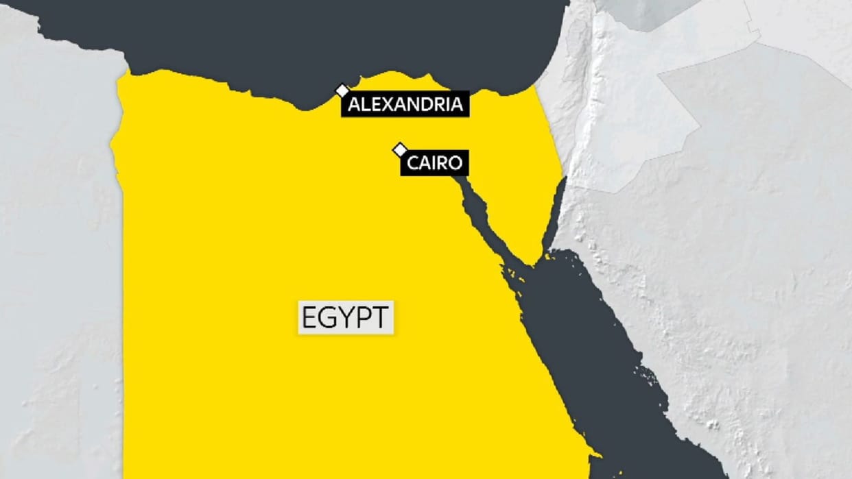 21 killed and 55 injured in train crash in Egypt